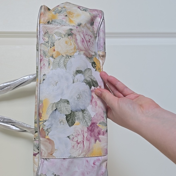 Maurizio Taiuti Leather Floral Tote Silver trim - Picture 5 of 11